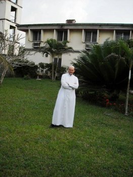D Juan Pablo Taberner en el colegio Iroto